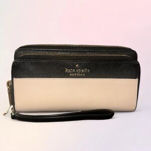 Kate Spade Staci Large Carryall Beige Black Leather Wristlet Wallet K5786